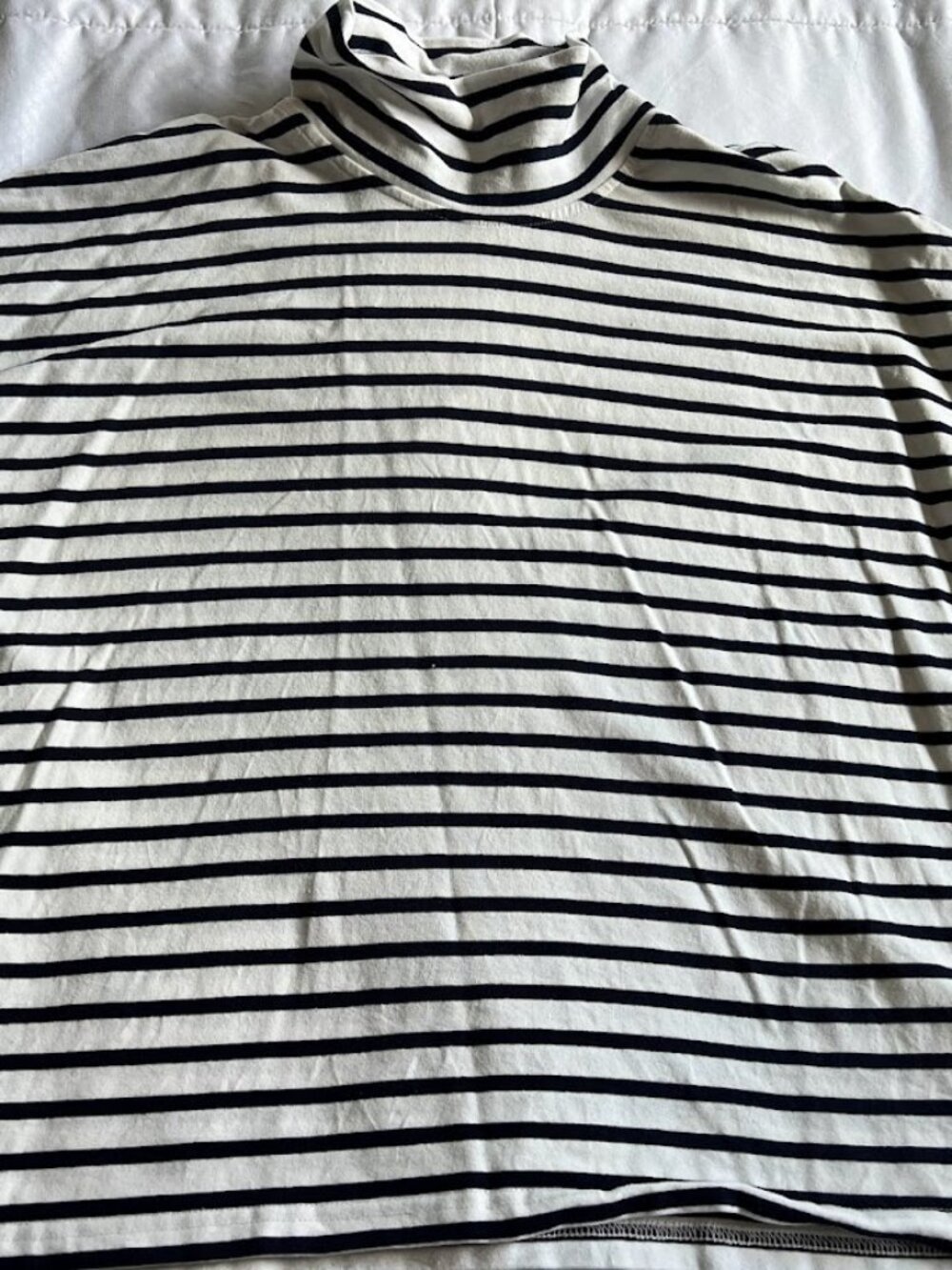 Sew SassyGirls Size 8 EUC Navy and White Striped Poncho